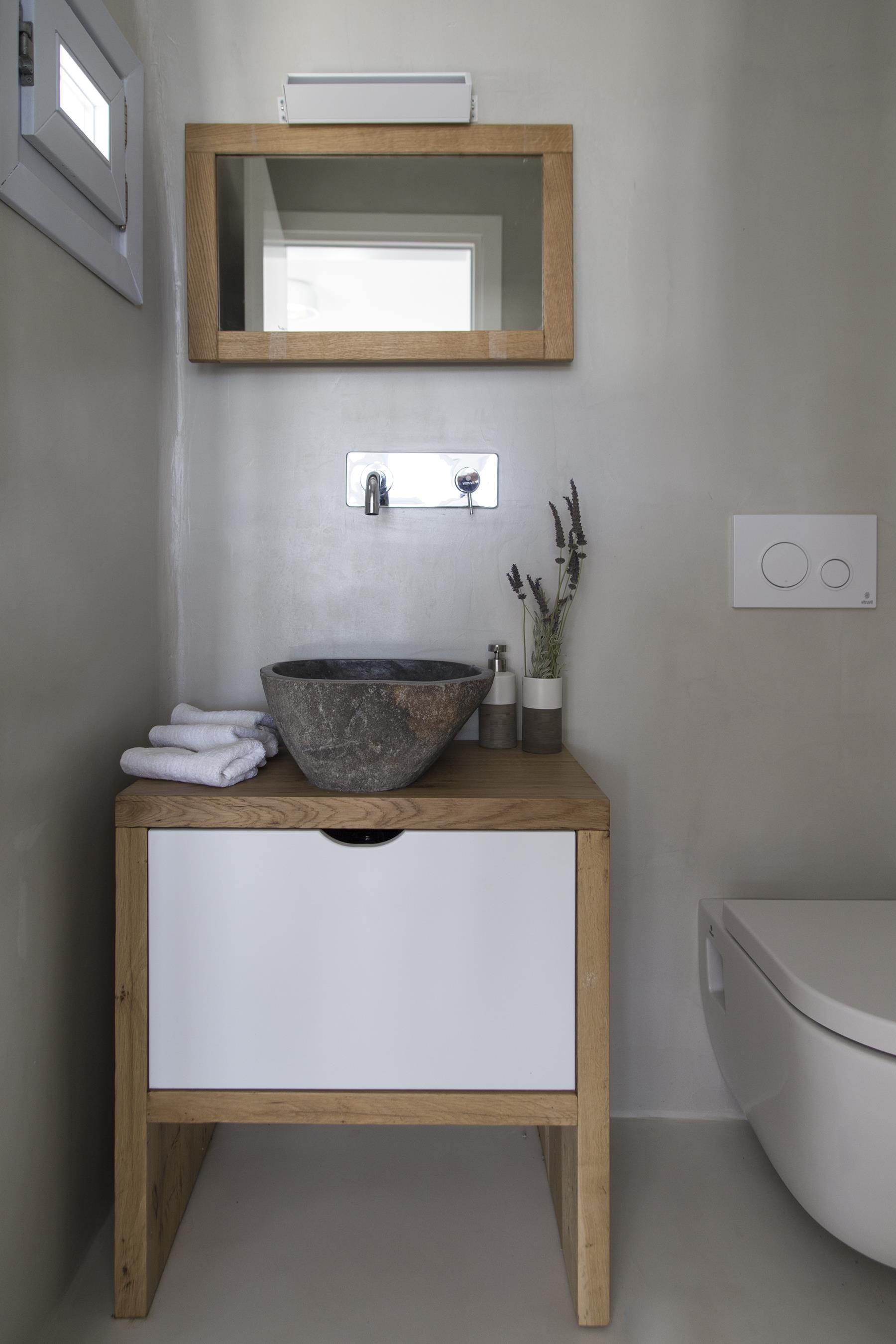 f691e9e9-0310-4977-9dbb-40b1b3ae2d6e-copy