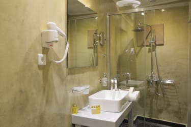 Κλασικό Δωμάτιο με Μπαλκόνι