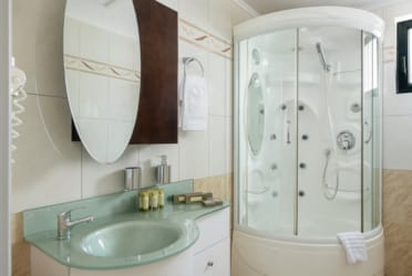 Deluxe Apartment with Outdoor Hot Tub