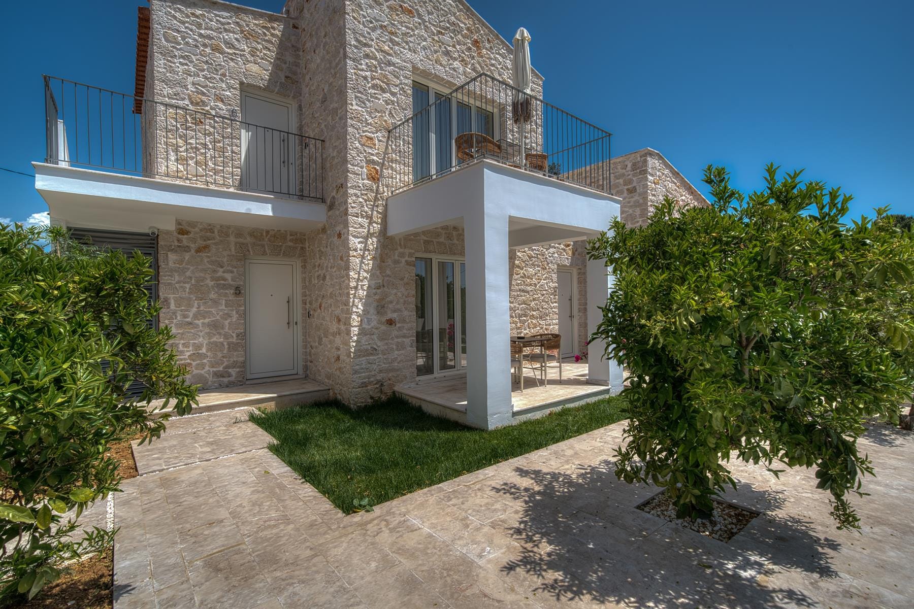 a house with a driveway