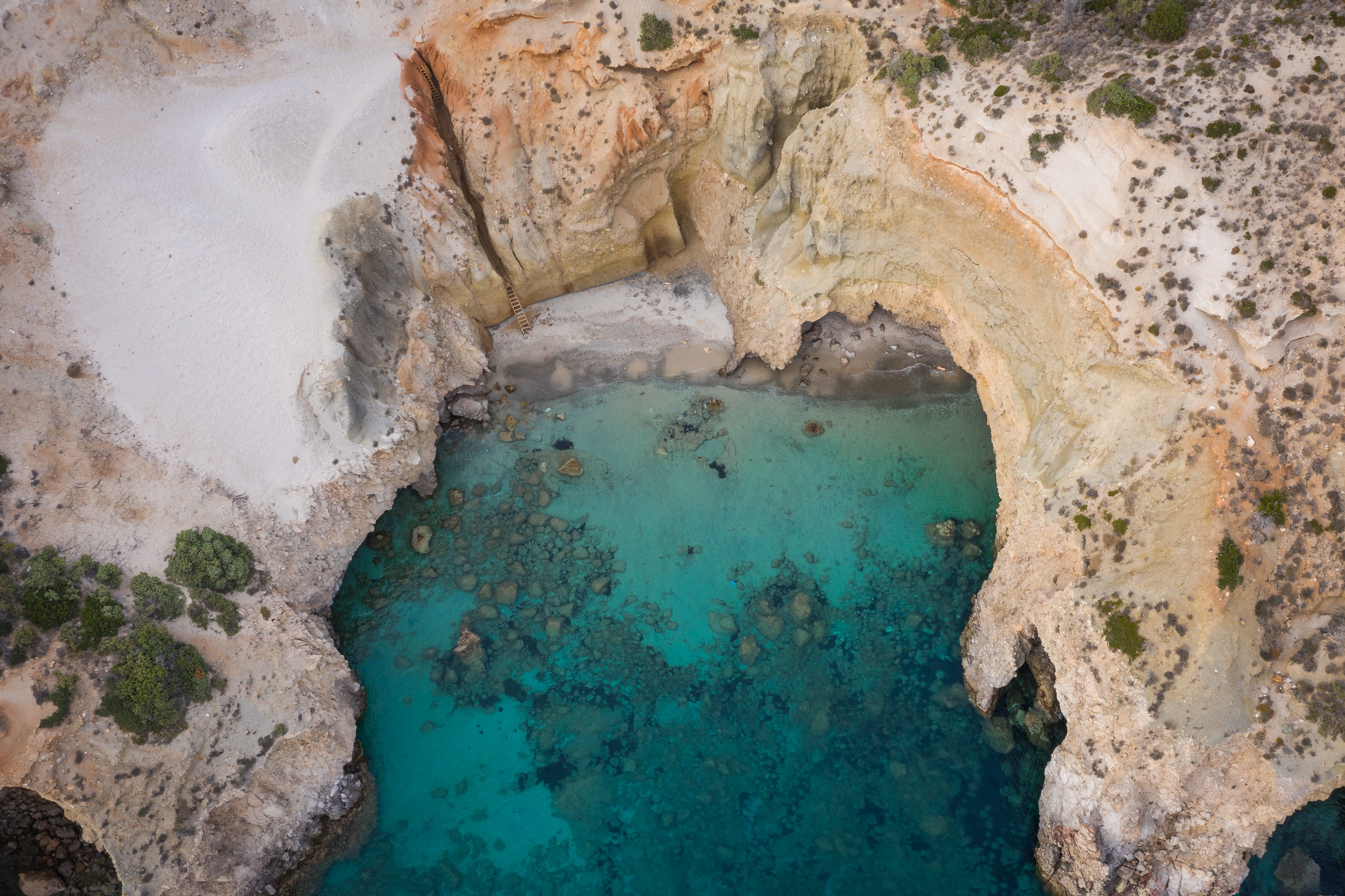 a blue body of water