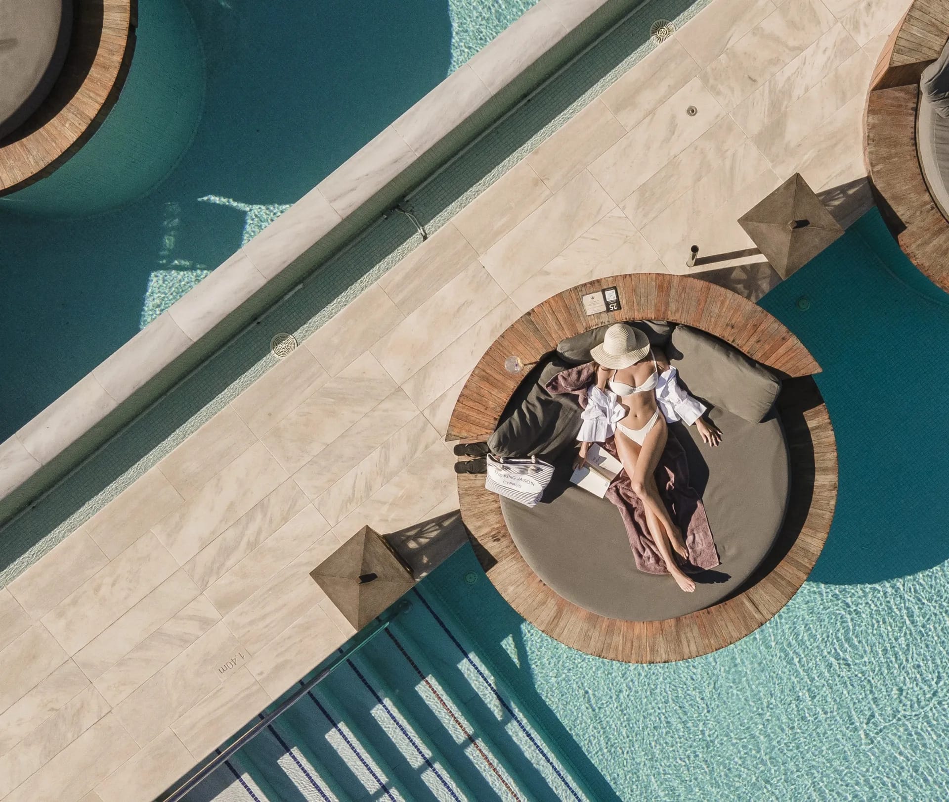 a couple of people in a circle