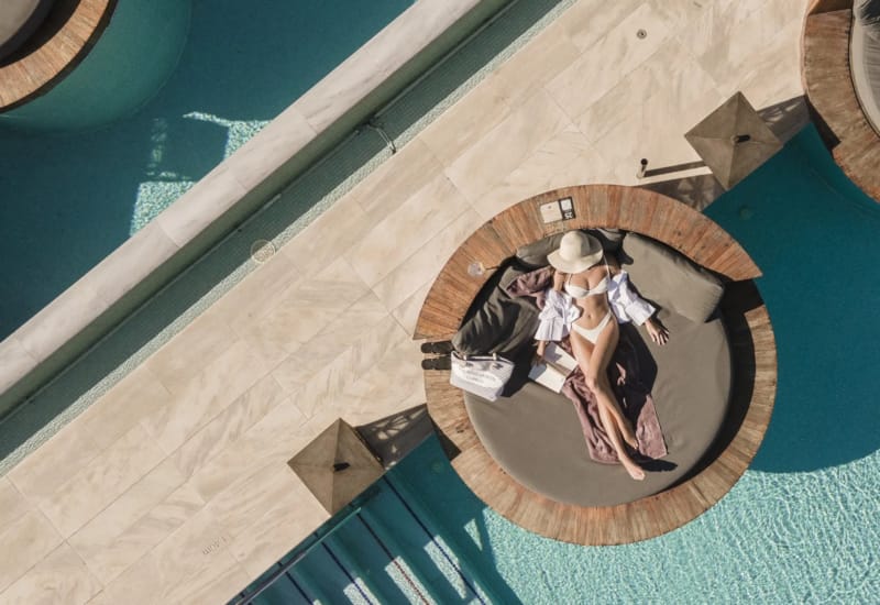 a couple of people in a circle