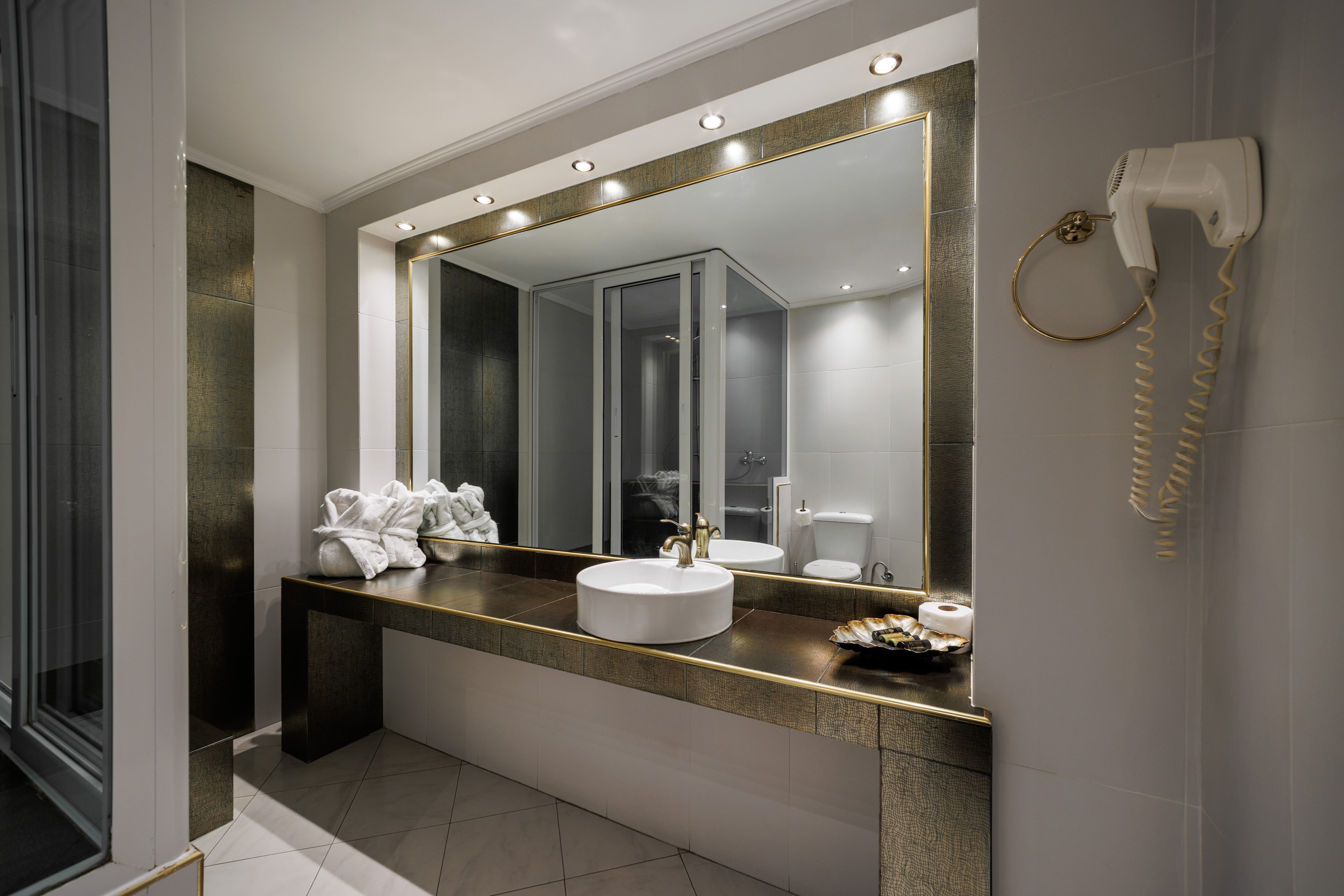 Presidential Suite with Jacuzzi, Aachen Hotel Kifisia 