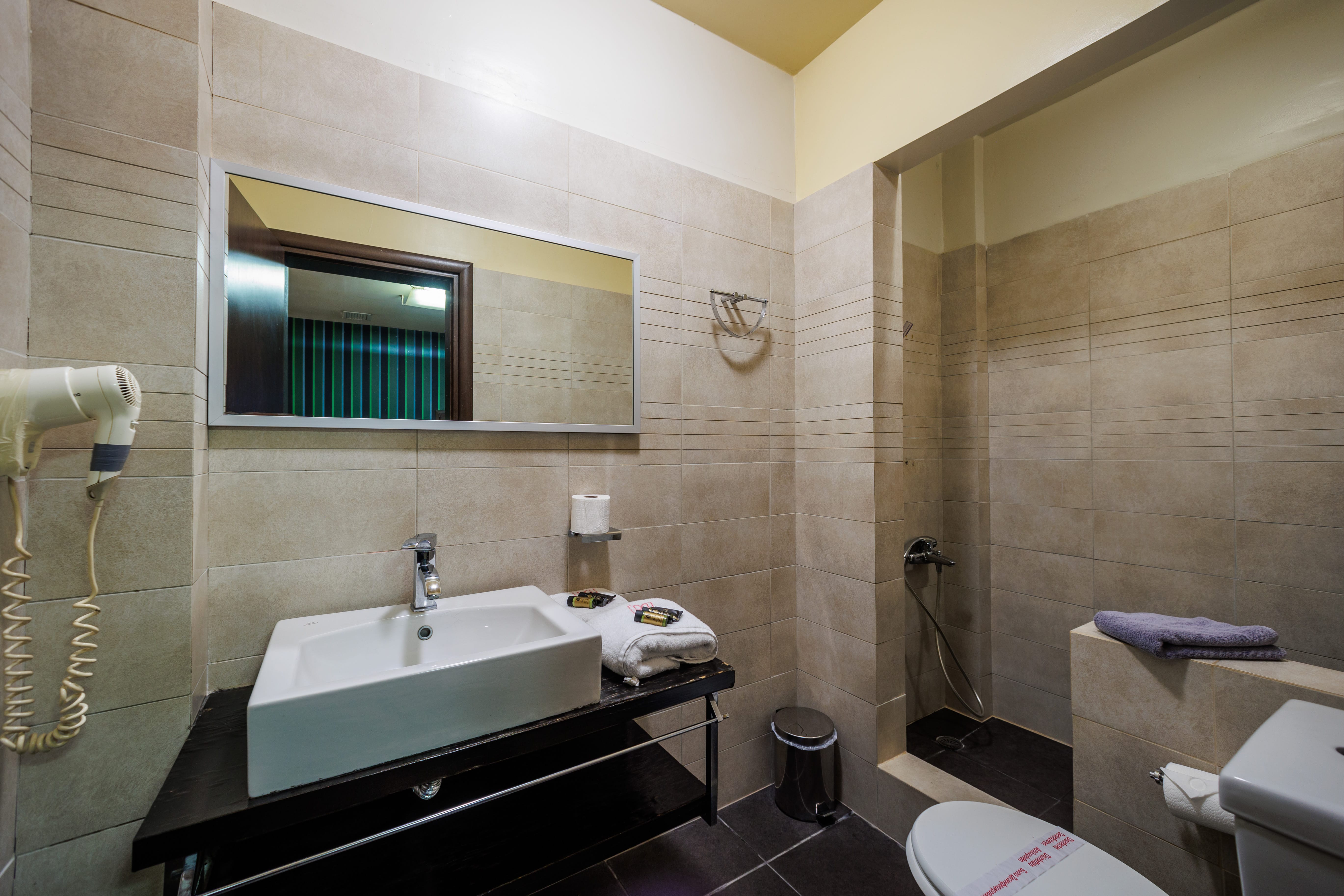 Aachen Suite, Kifisia 