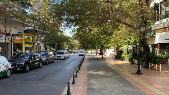 Πεζόδρομος στην Κηφισιά 