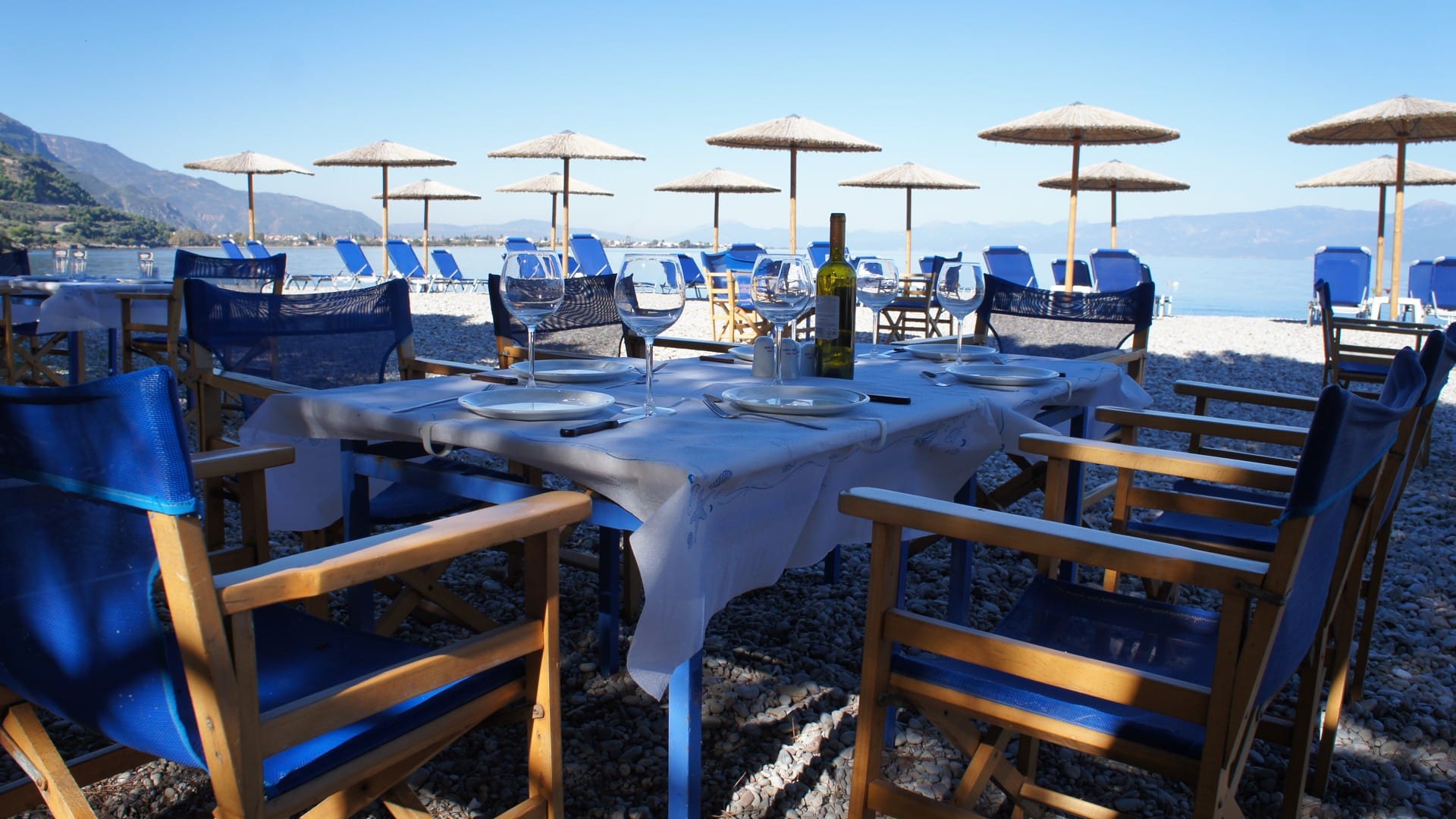 Restaurant beach bar