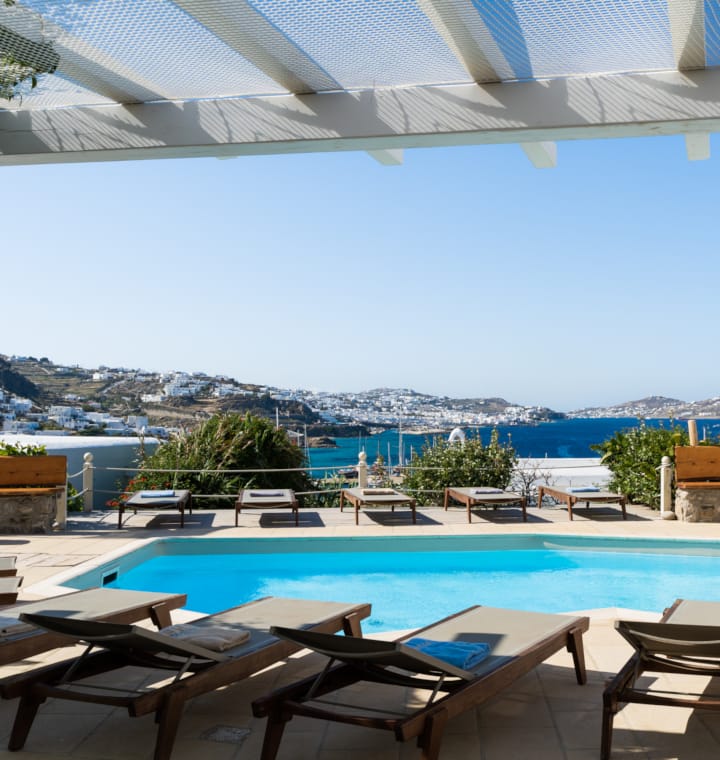 Luxury hotel near Mykonos Town