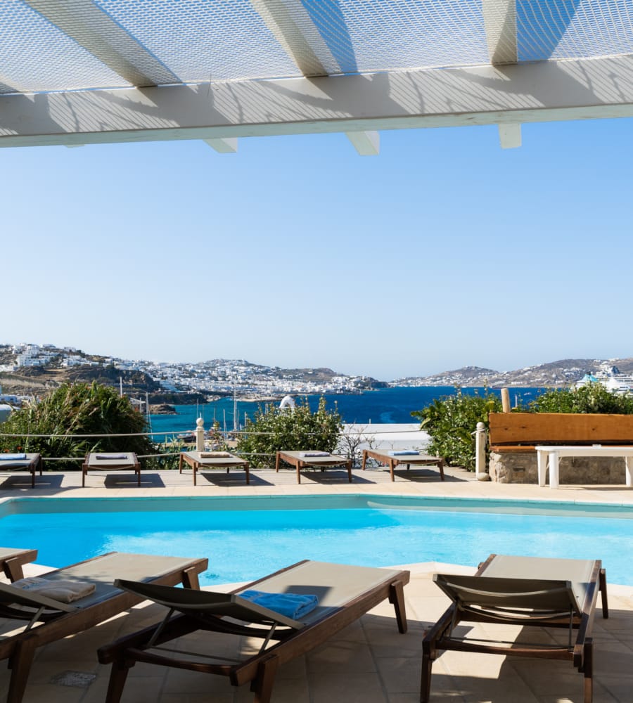 Luxury hotel near Mykonos Town