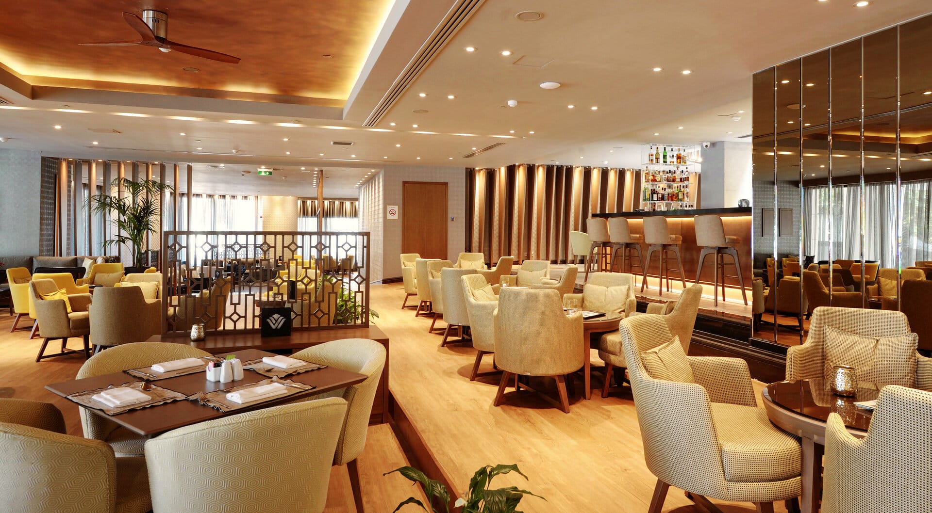 wga_silk-lobby-lounge-1