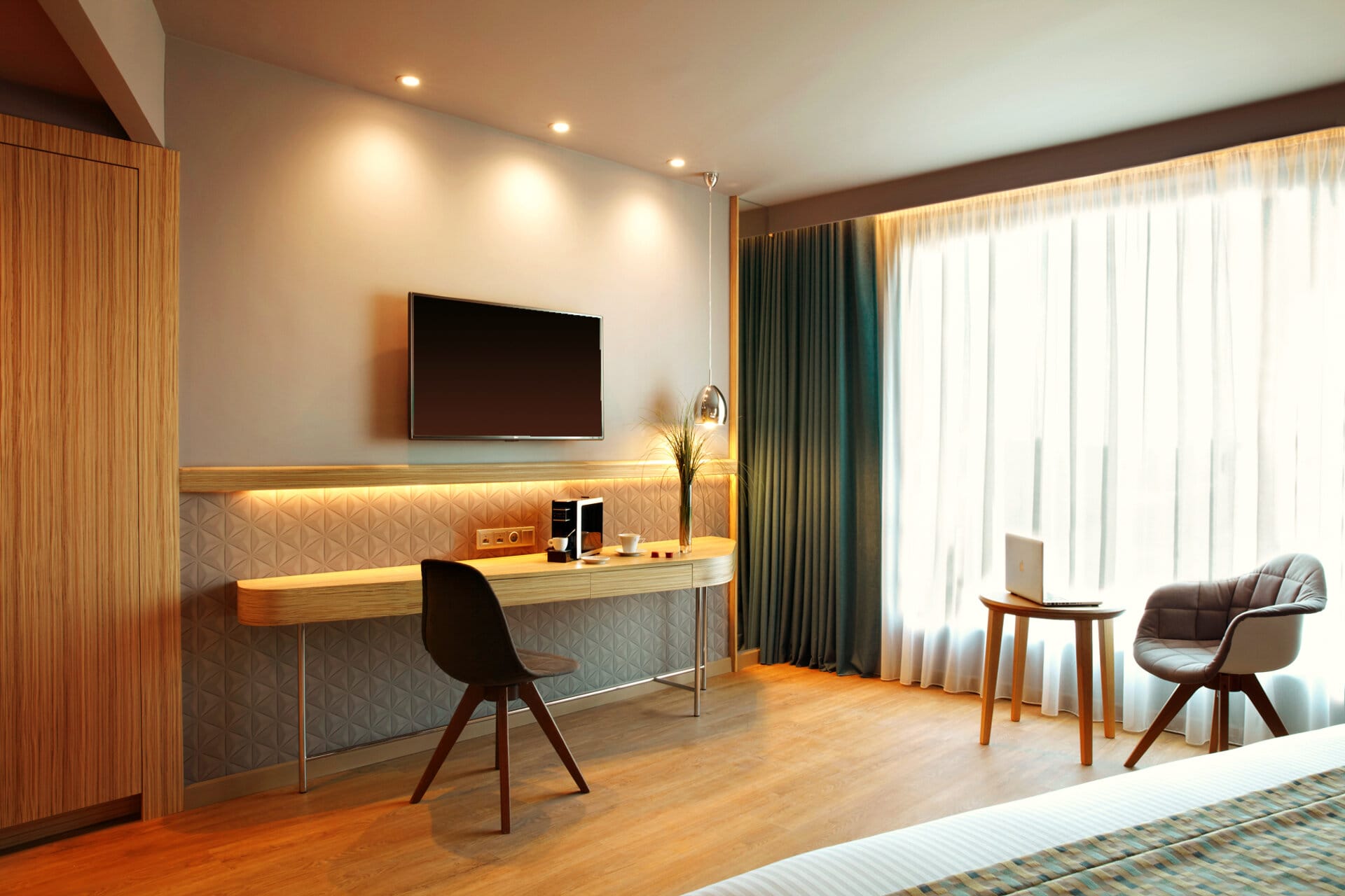 wga_-standard-double-city-view-5