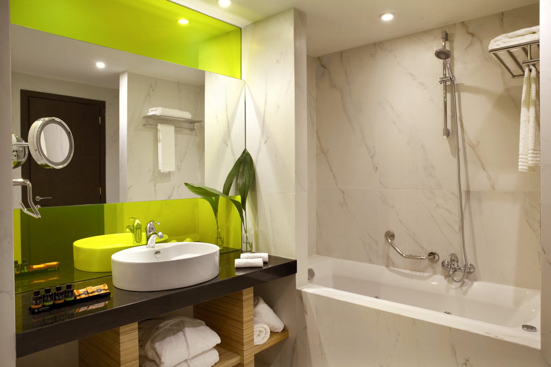 wga_executive-suite-acropolis-view-1