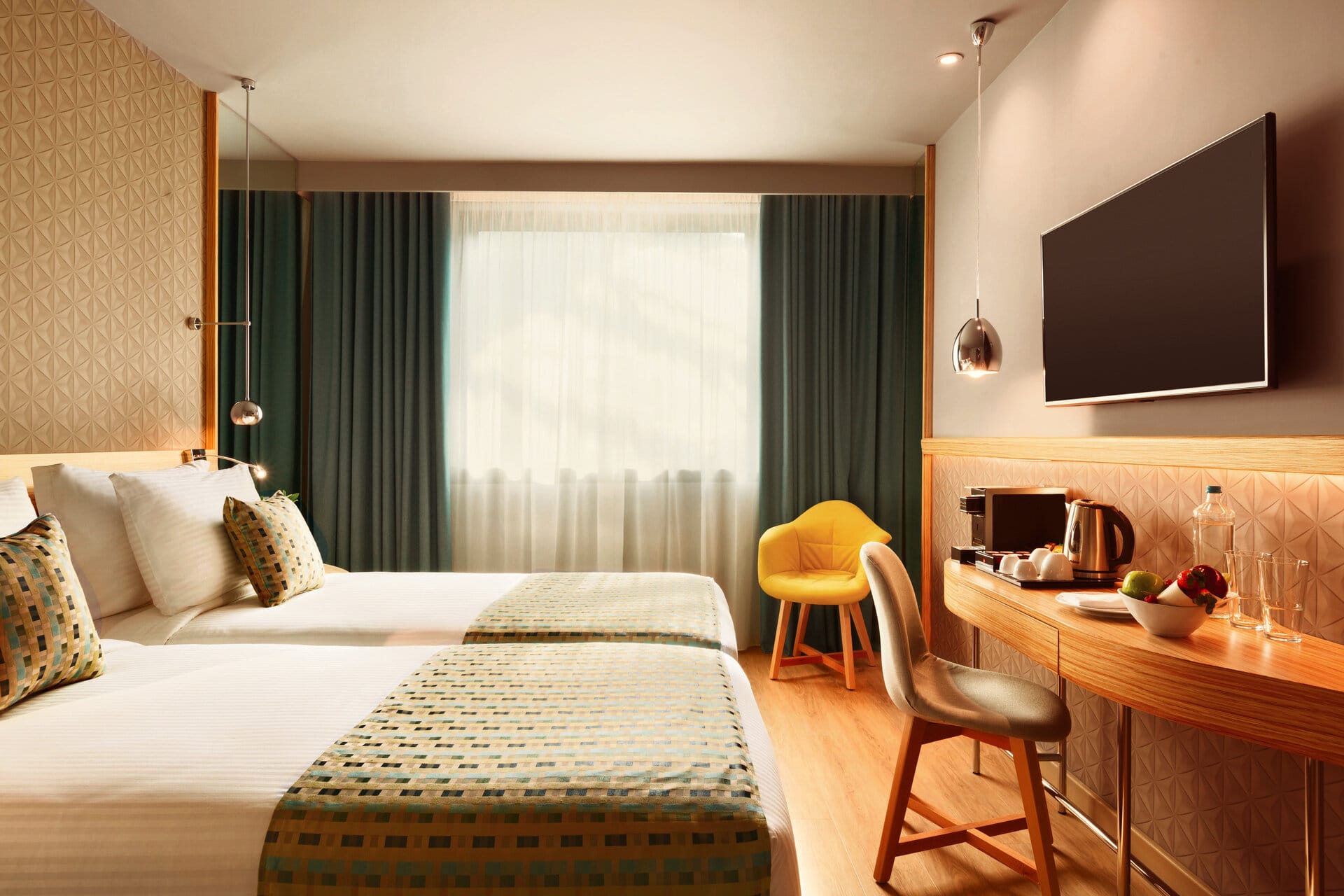 wga_standard-twin-atrium-view-5