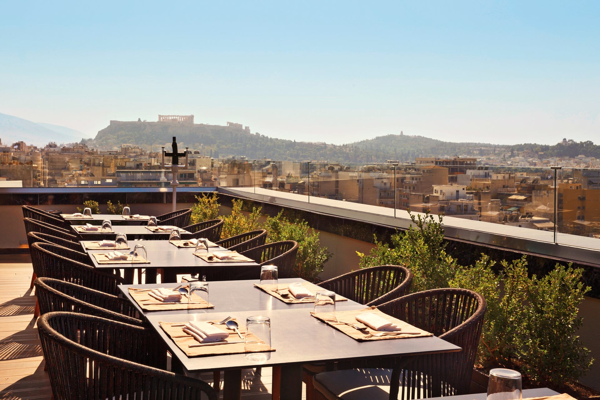 wga_above-roof-top-bar-restaurant-3