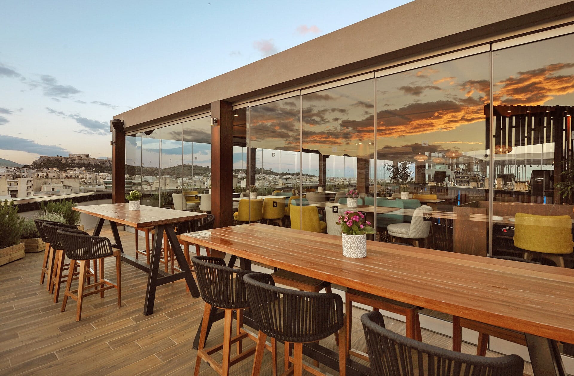 wga_above-roof-top-bar-restaurant-12