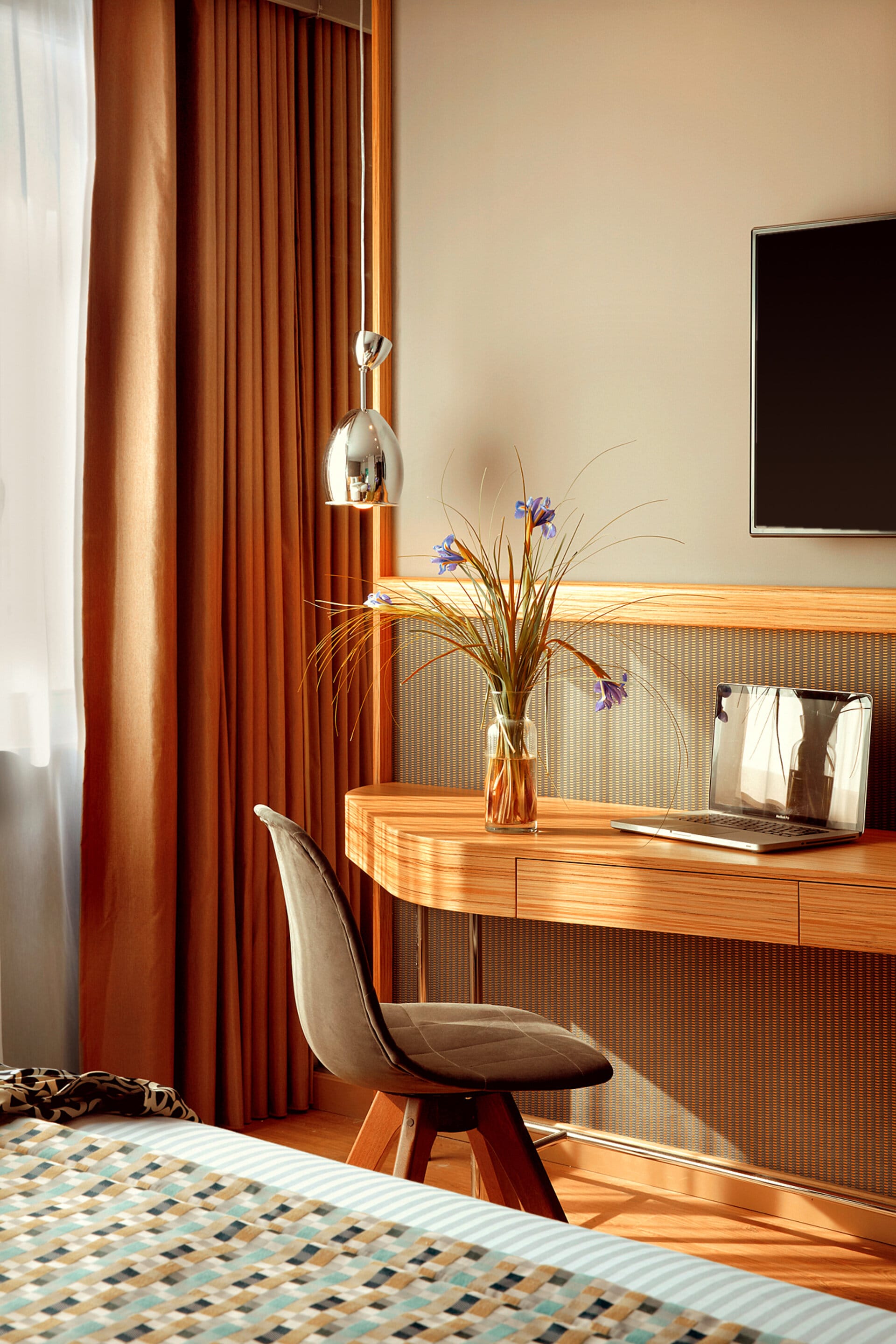 wga_standard-twin-atrium-view-3