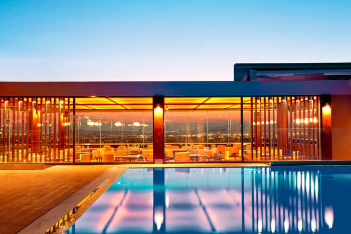 wga_above-roof-top-bar-restaurant-1