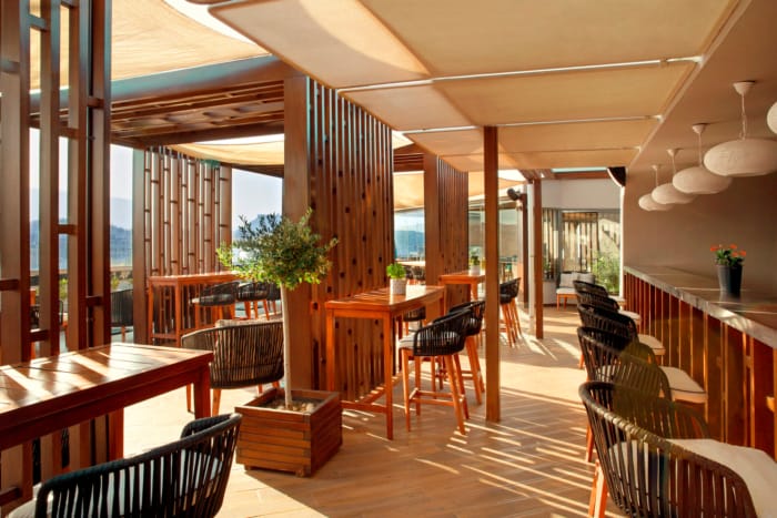 wga_above-roof-top-bar-restaurant-2