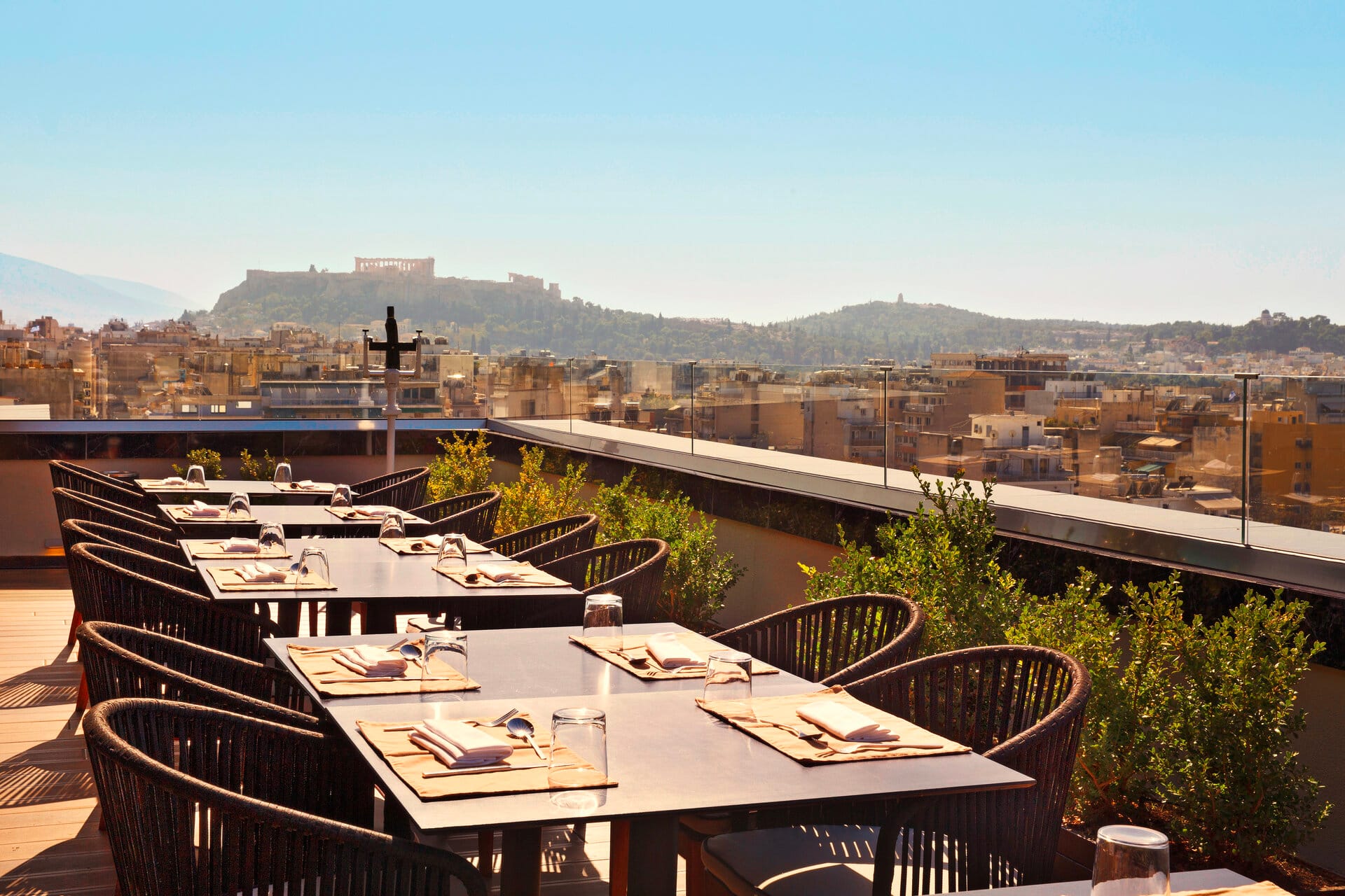 wga_above-roof-top-bar-restaurant-3