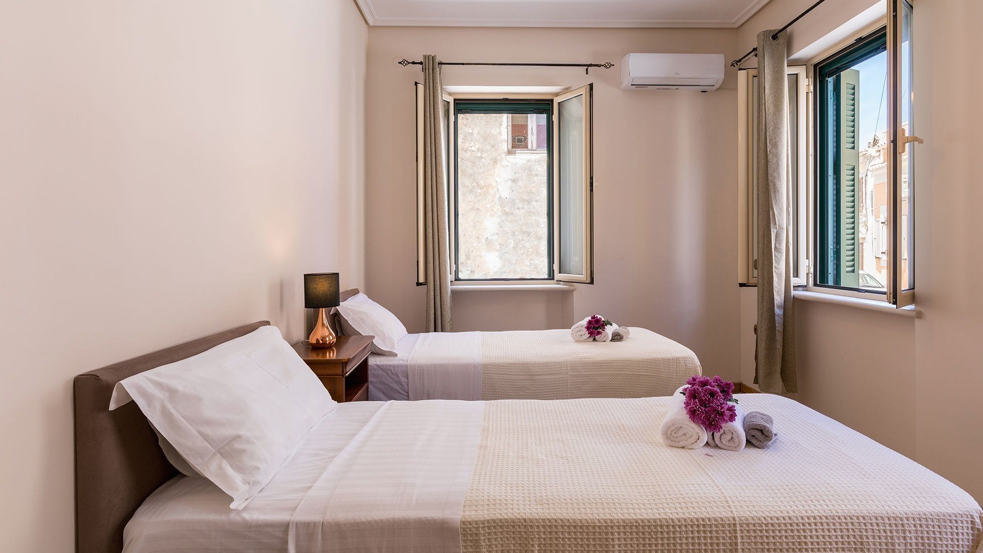 Moraitis Mansion-Two Bedroom Apartment