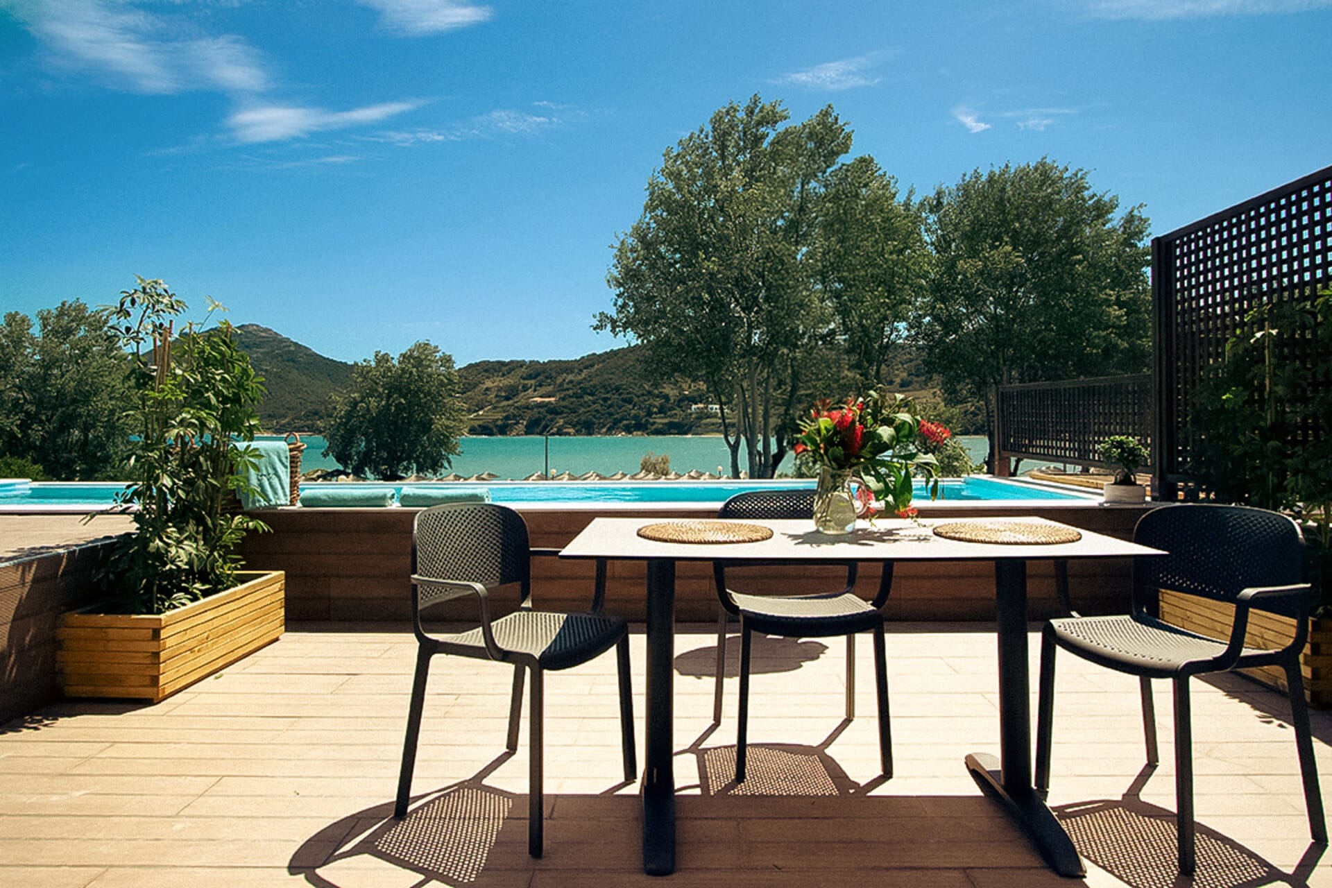 dolce-athens_executve-bungalow-sea-front-with-private-pool-1