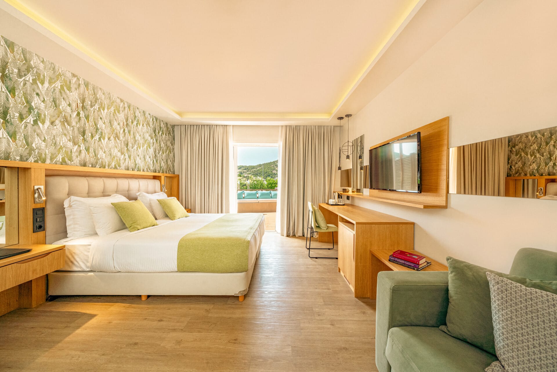 dolce-athens_bungalow-suite-sea-view-with-private-pool-6