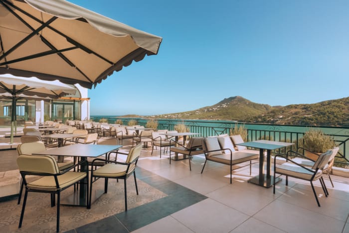 dolce-athens_aria-veranda-4