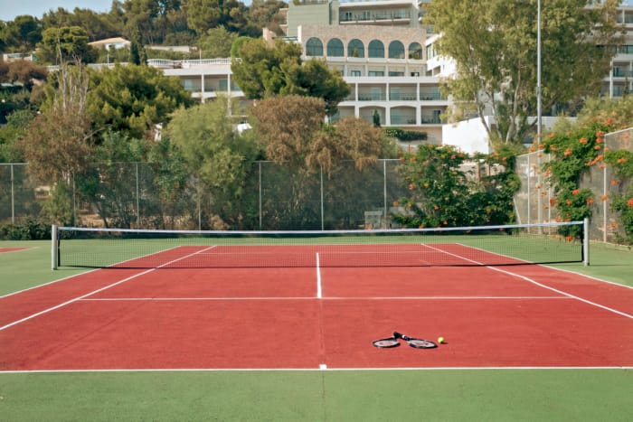 dolce-athens_courts-1