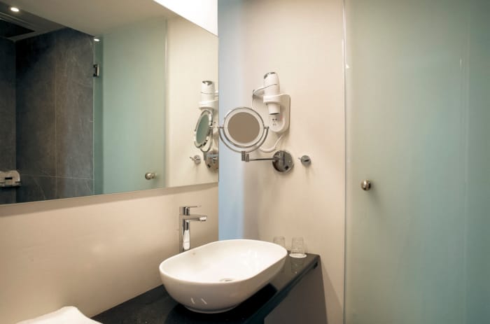 dolce-athens_deluxe-sea-view-room-1