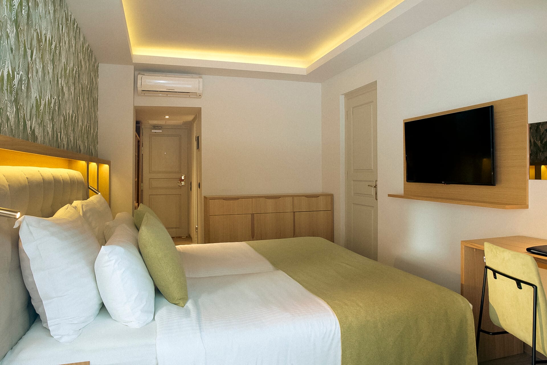 dolce-athens_executive-2-bedroom-family-room-11