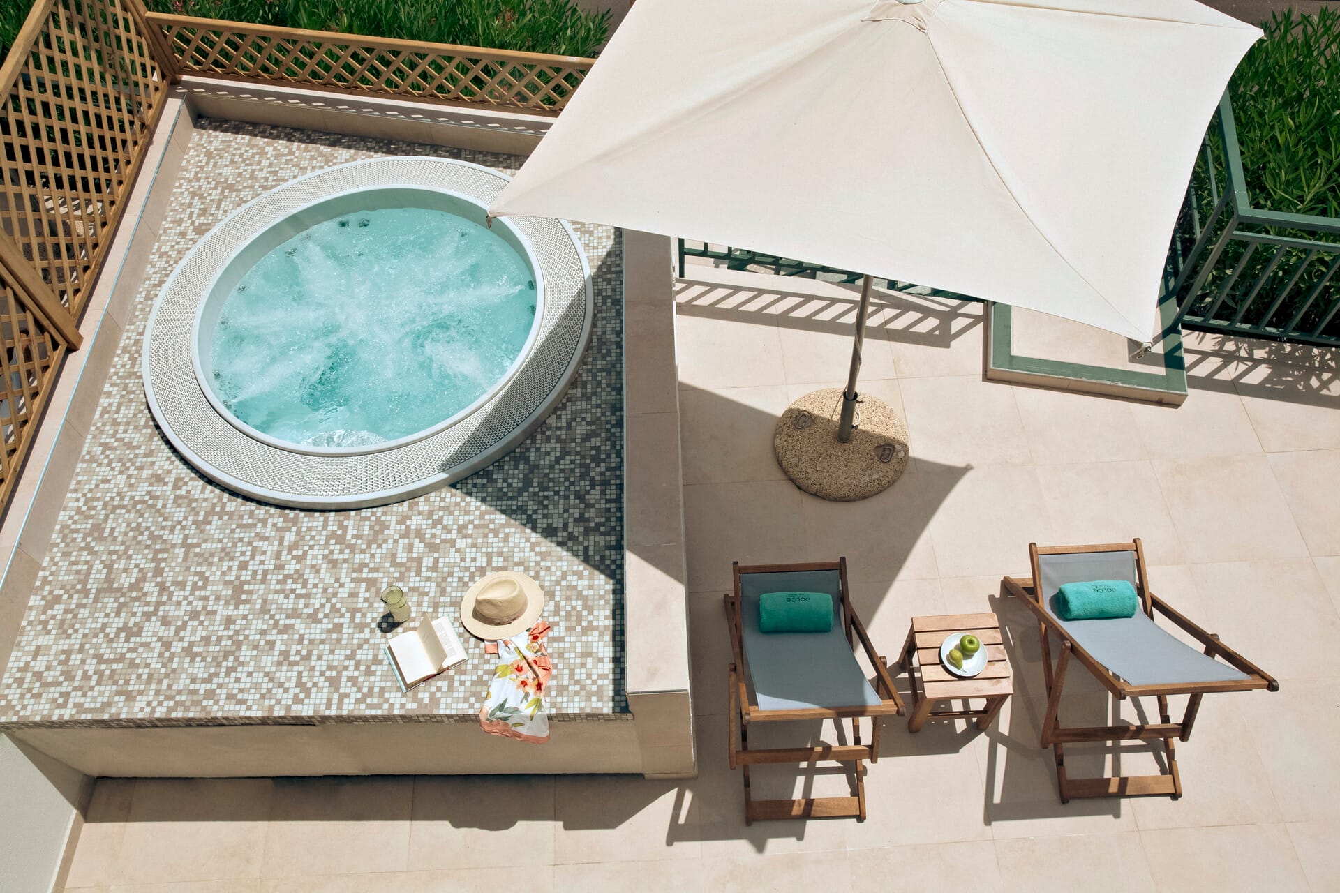 dolce-athens_executive-bungalow-sea-view-1