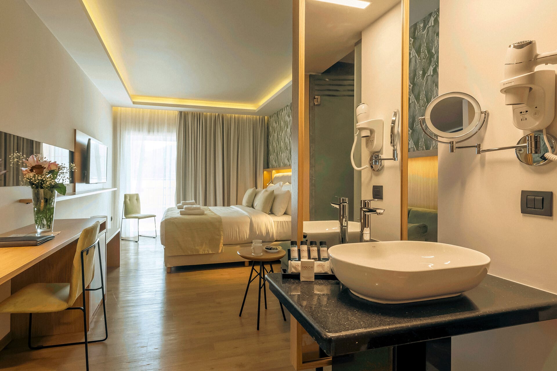 dolce-athens_executive-bungalow-sea-view-5