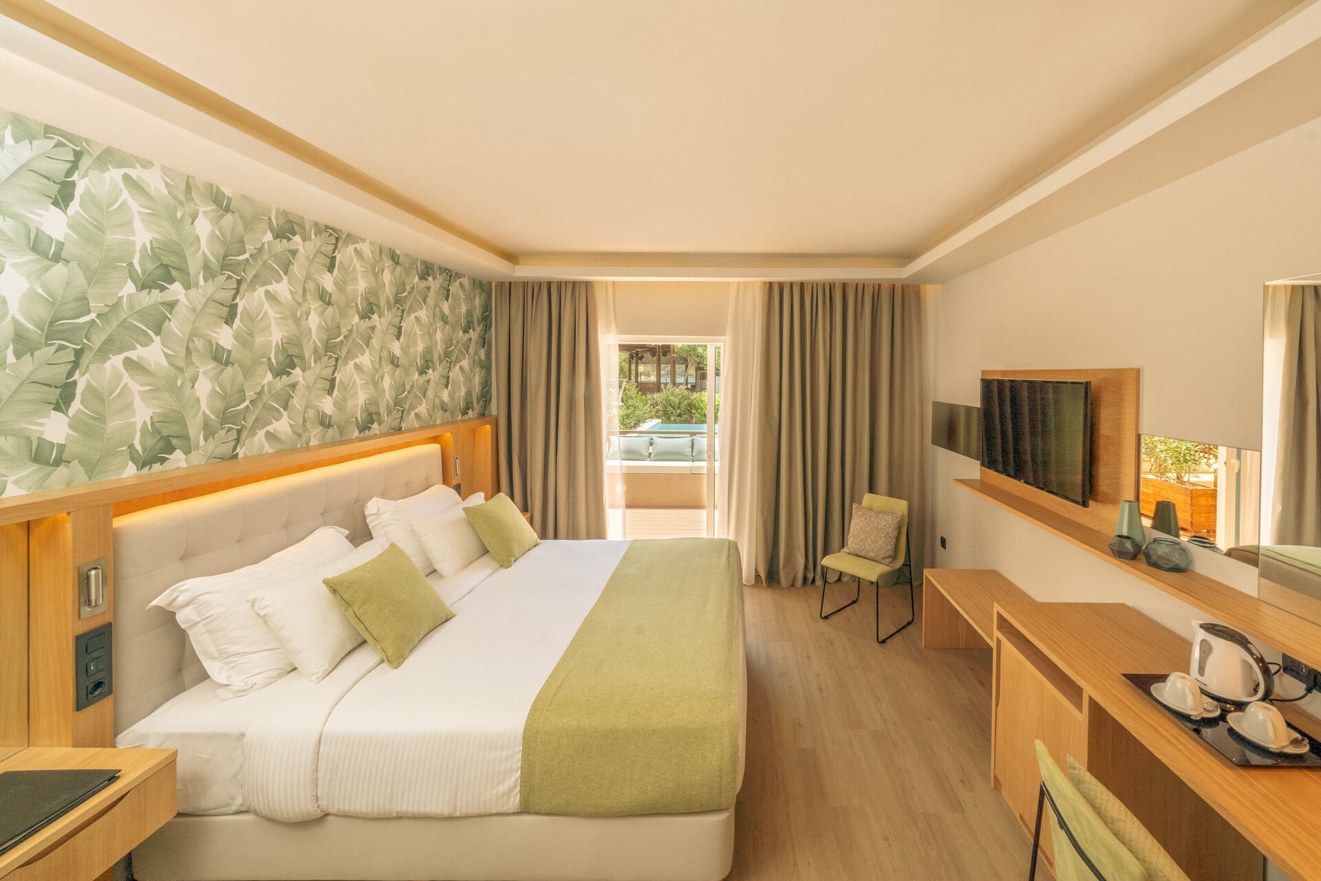 dolce-athens_family-bungalow-suite-with-private-pool-4