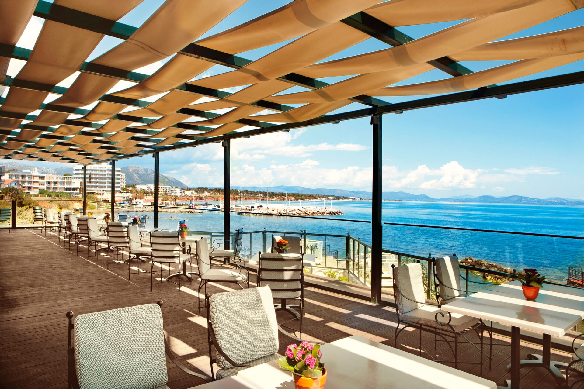 ramada_irida-bar-8