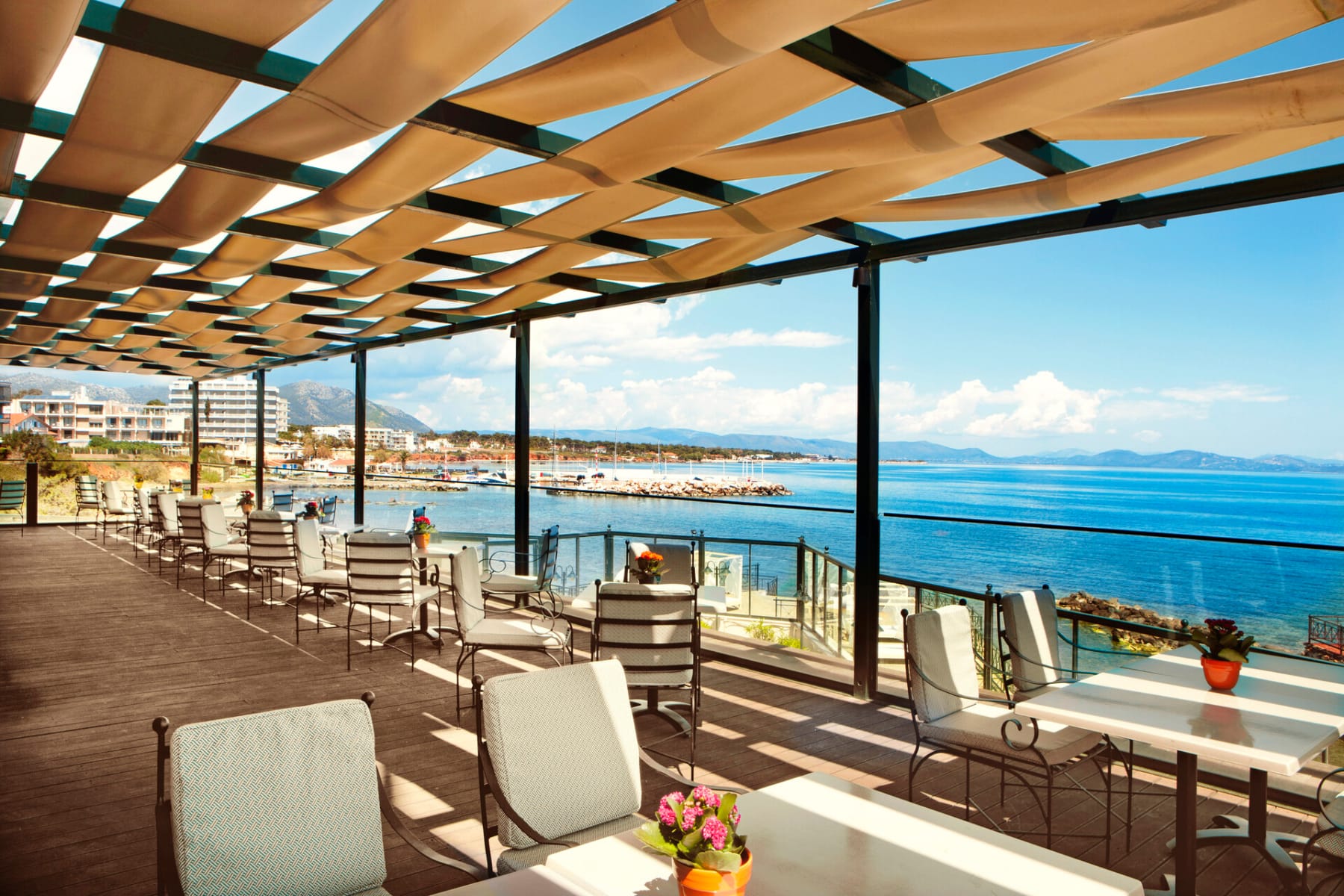 ramada_irida-bar-8