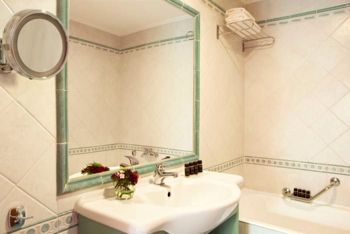 ramada_superior-sea-view-double-room-5