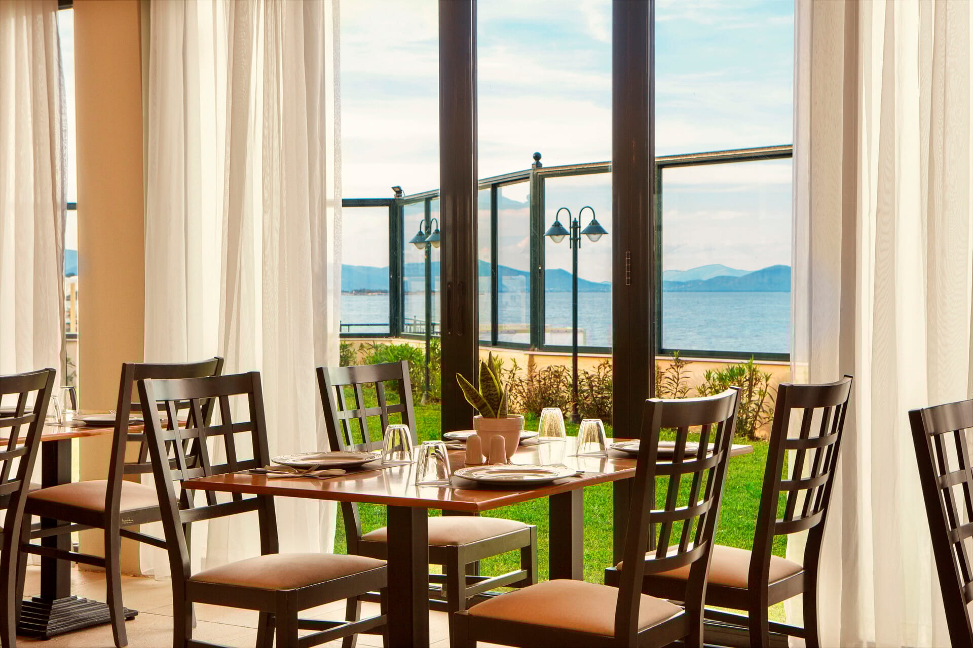 ramada_vision-restaurant-4