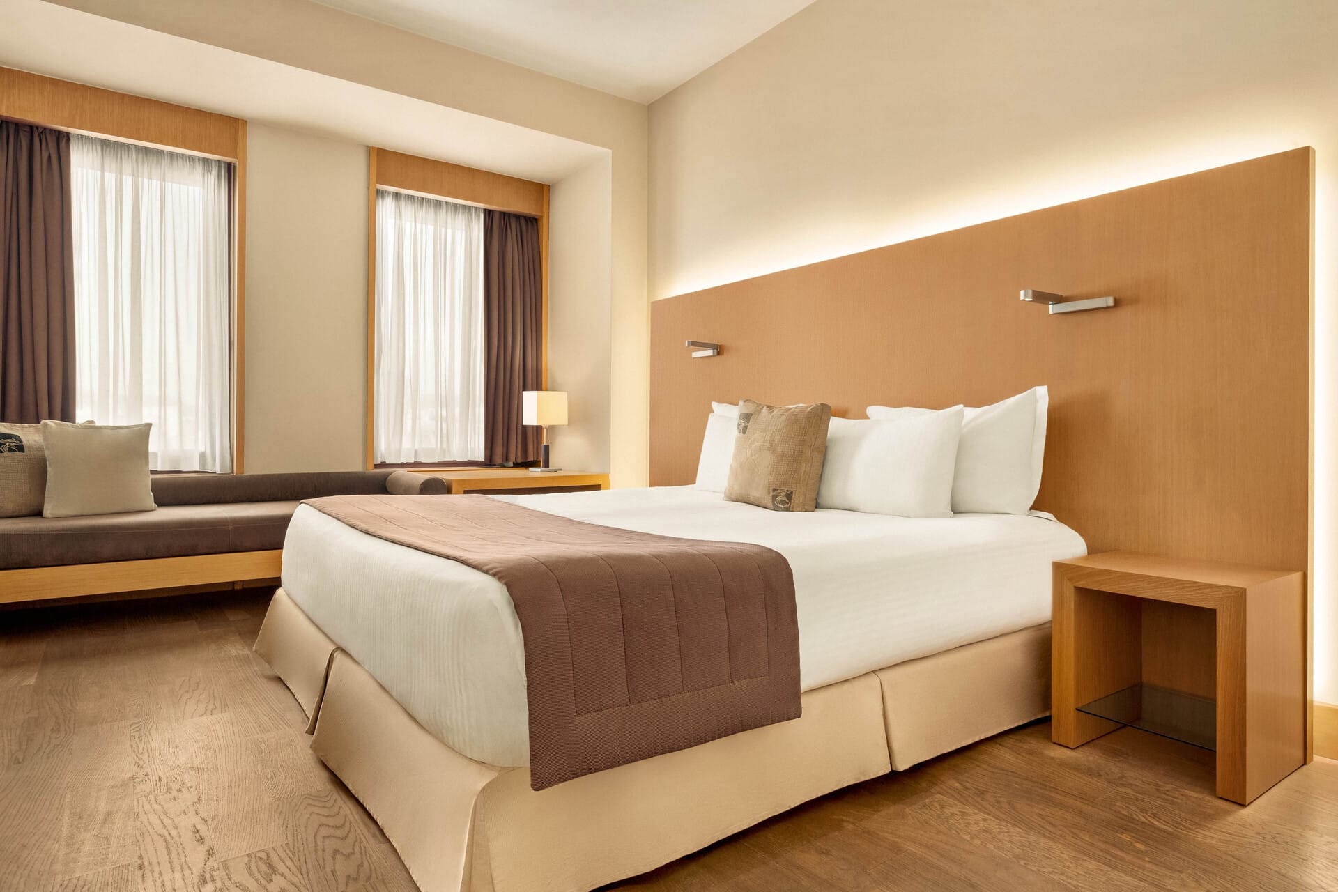 lazart-executive-or-family-suite-5