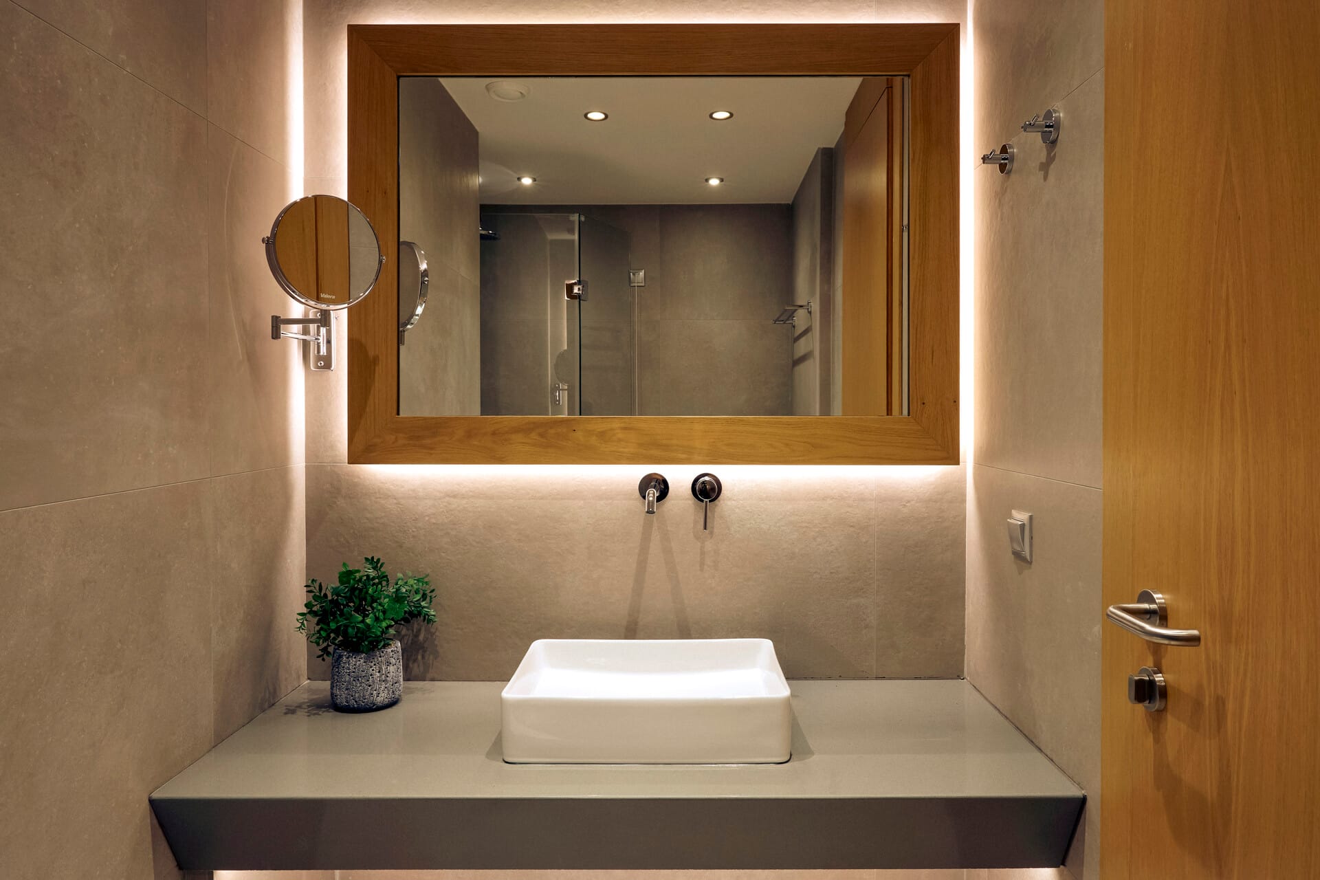 lazart_deluxe-double-city-view-13