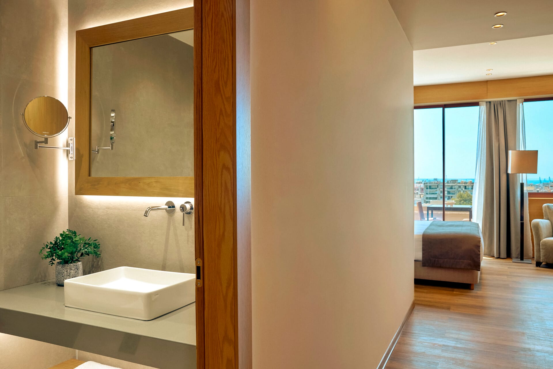 lazart_deluxe-double-city-view-1