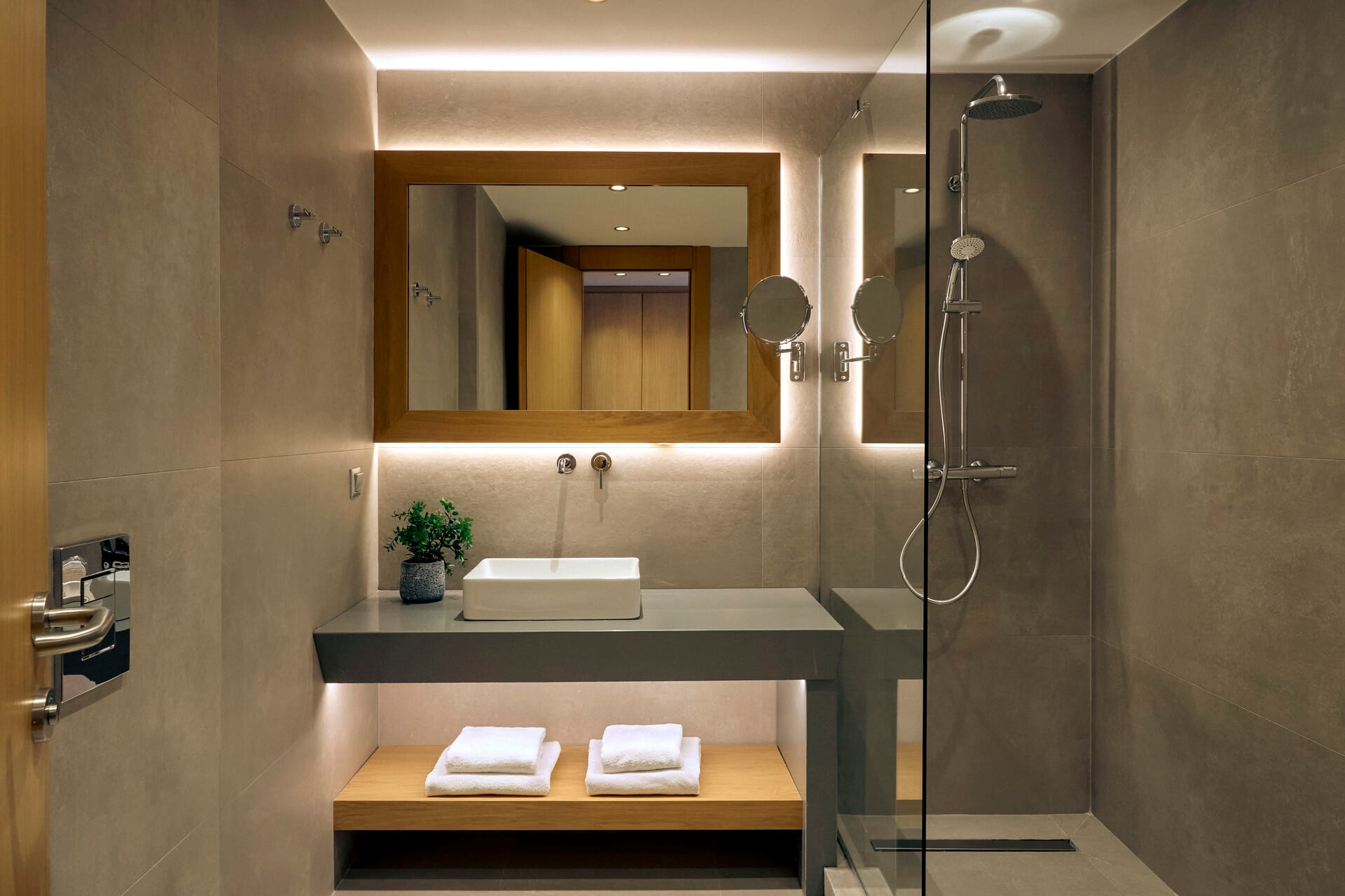 lazart_deluxe-double-city-view-14