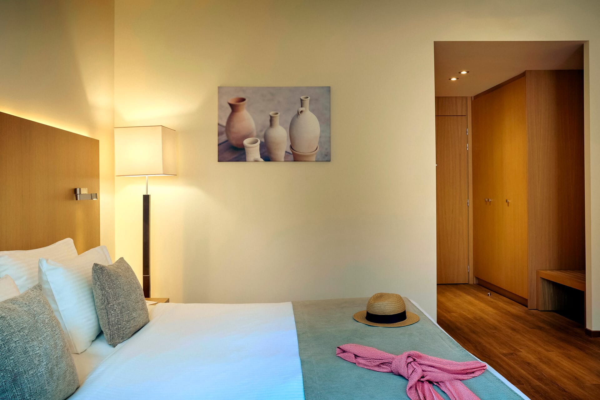 lazart_executive-suite-private-pool-10