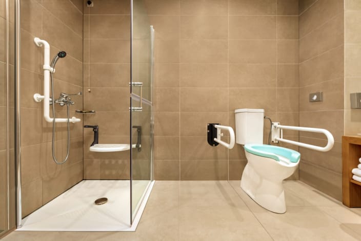 lazart_standard-double-room-disability-access-4