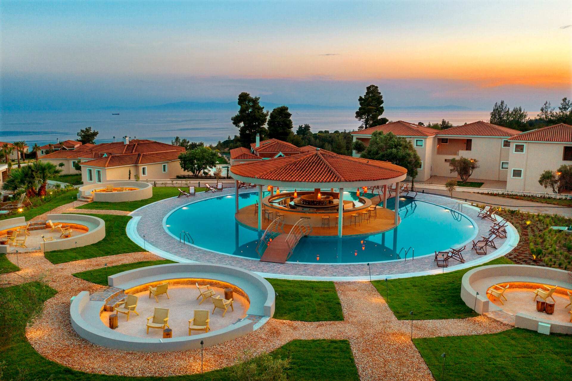 ajul_ananas-pool-bar-7-1