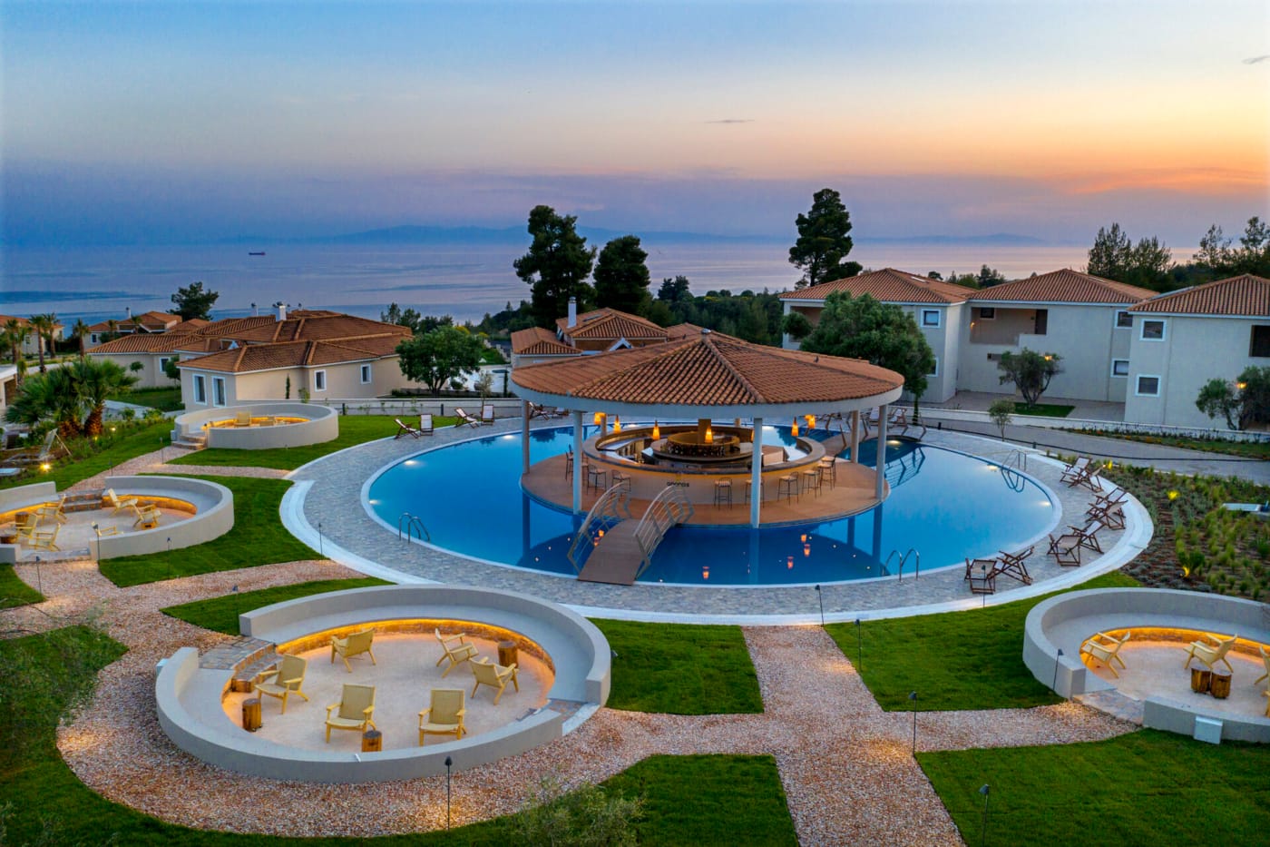 ajul_ananas-pool-bar-7