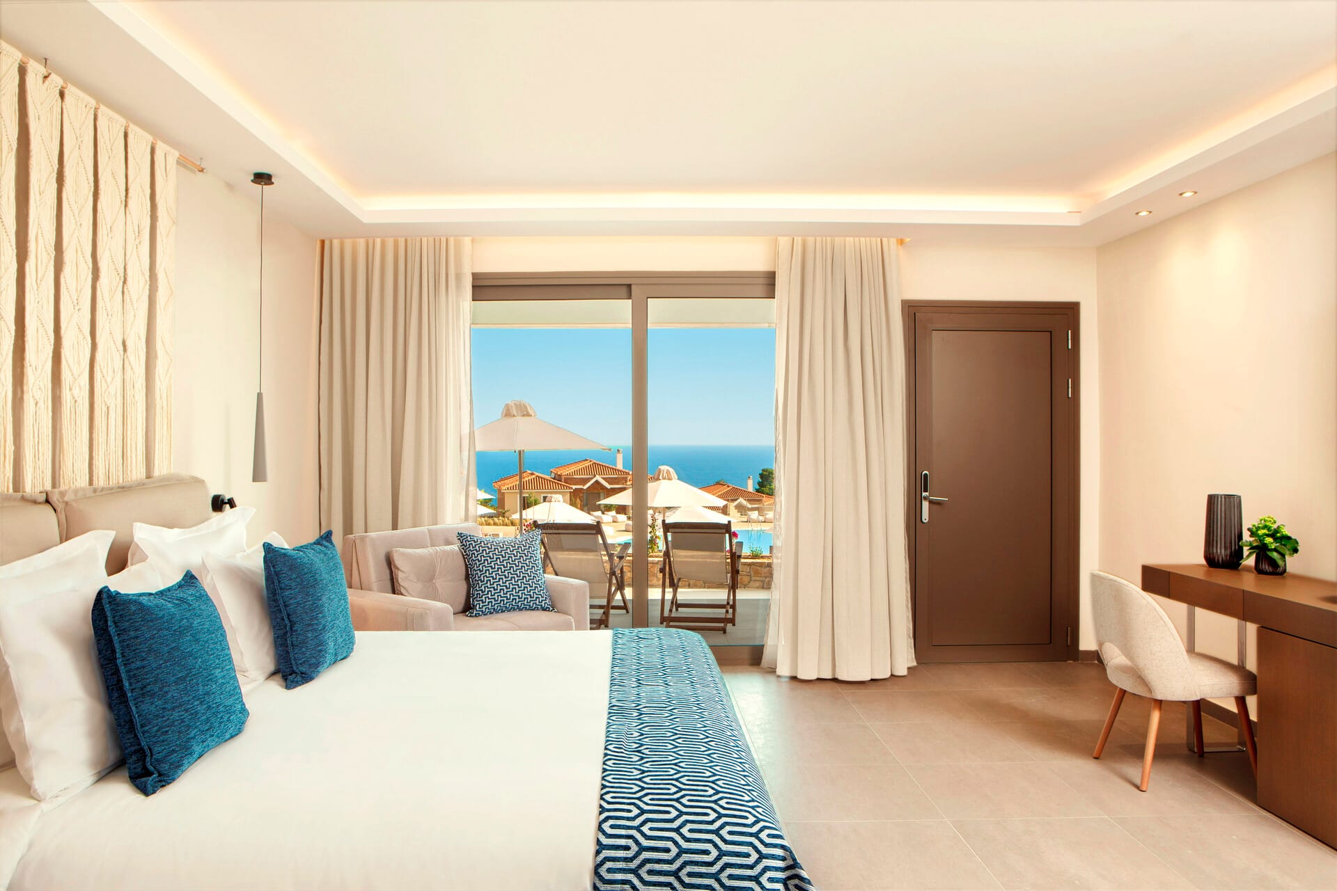 ajul_executive-bungalow-sea-view-1