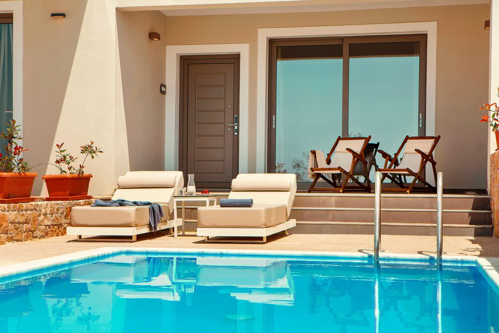 ajul_executive-bungalow-sea-view-with-private-pool-4