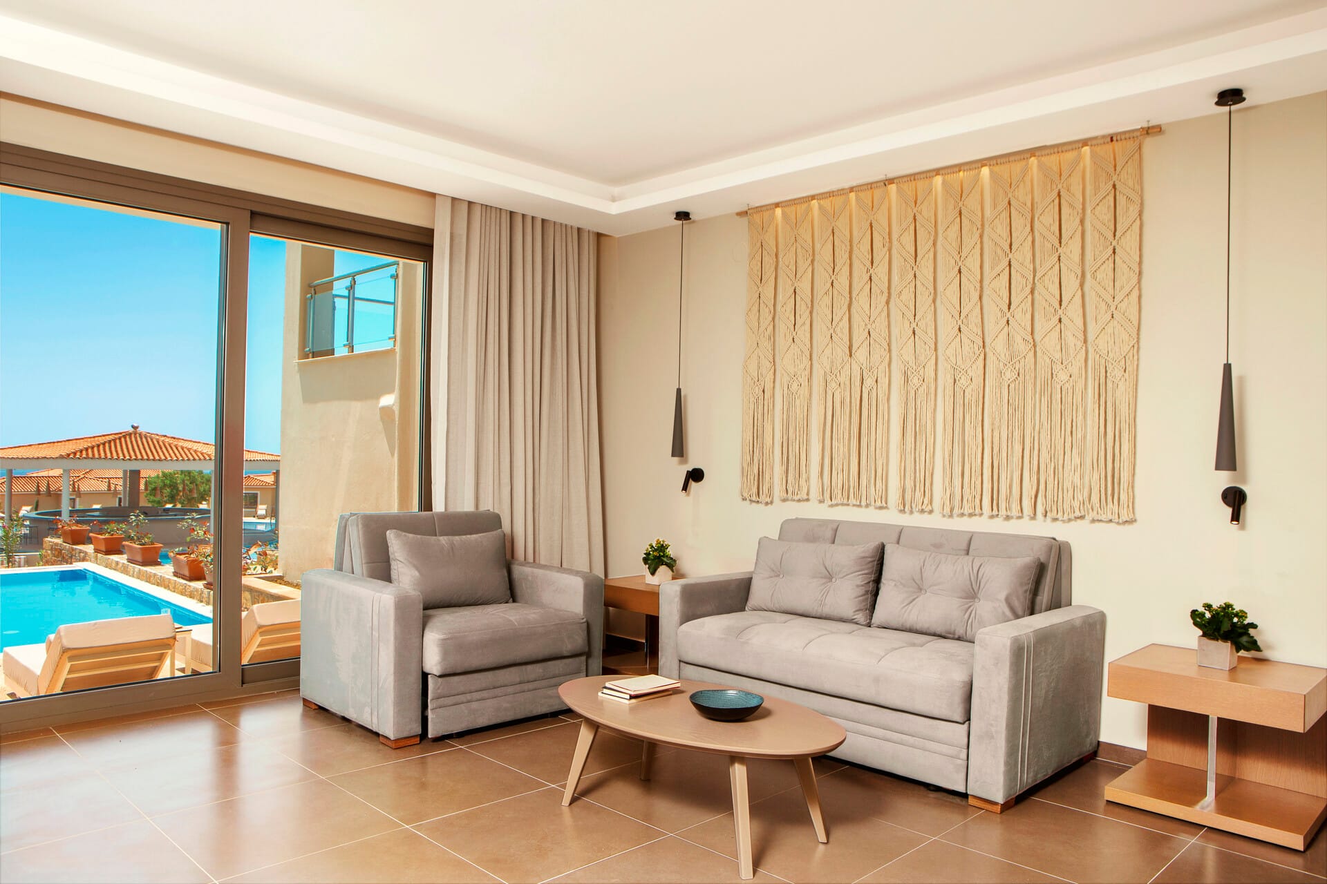 ajul_executive-bungalow-suites-sea-view-with-private-pool-1