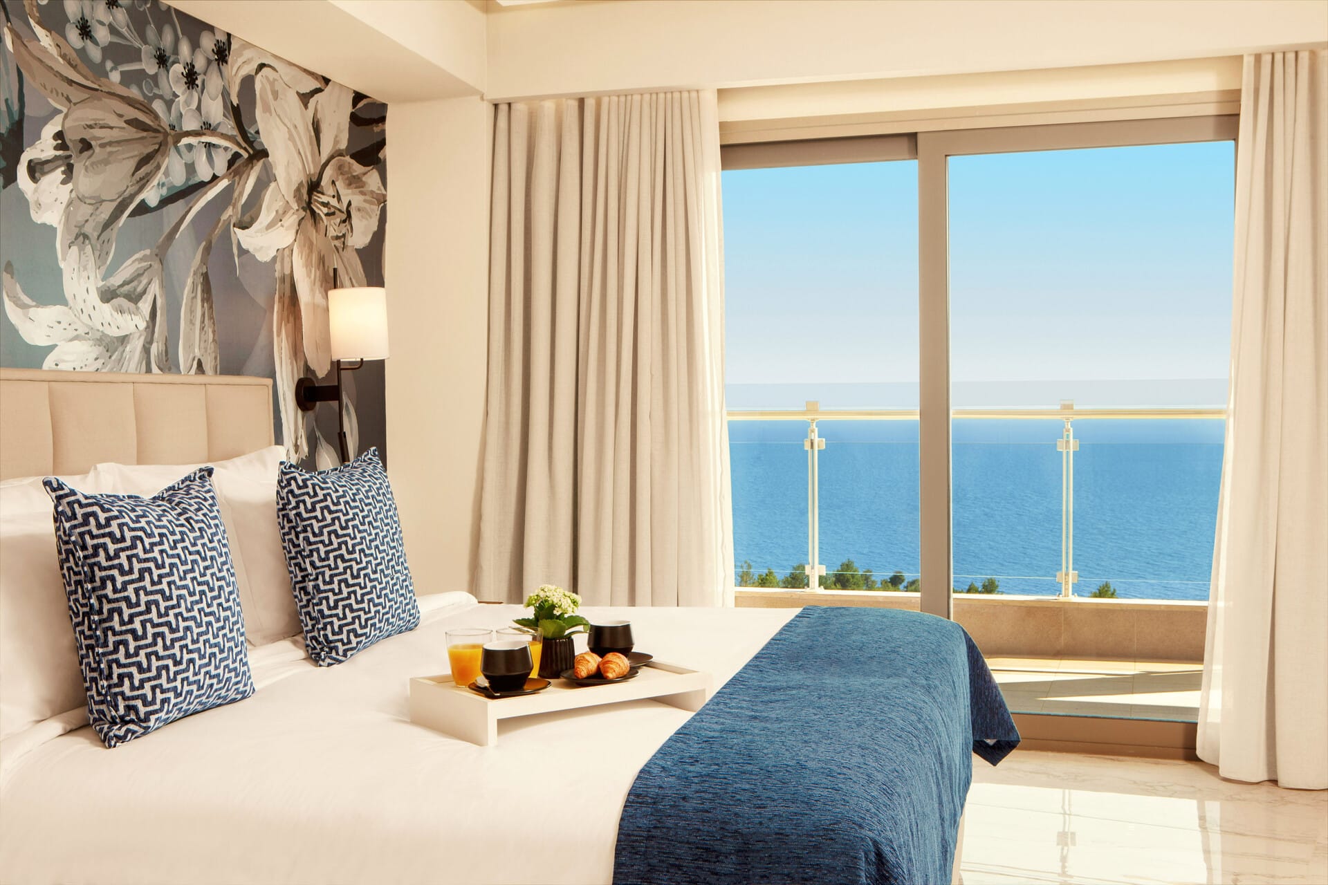 ajul_executive-suite-sea-view-2