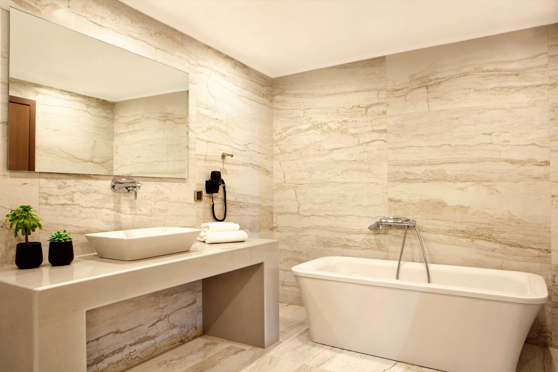 ajul_executive-suite-sea-view-4